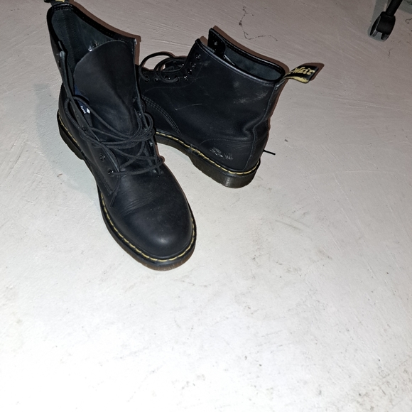 Saucony, Puma,Nike, Adidas, Timberland, Doc Martens. - Picture 5 of 14